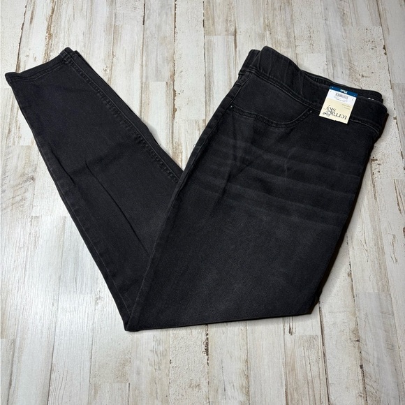 Terra & Sky Denim - (Sold)Terra & Sky Women’s Plus Skinny High Rise Pull-On Size 1X Jeggings